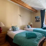 La Petite Maison Des Montagnes Ferienhaus *